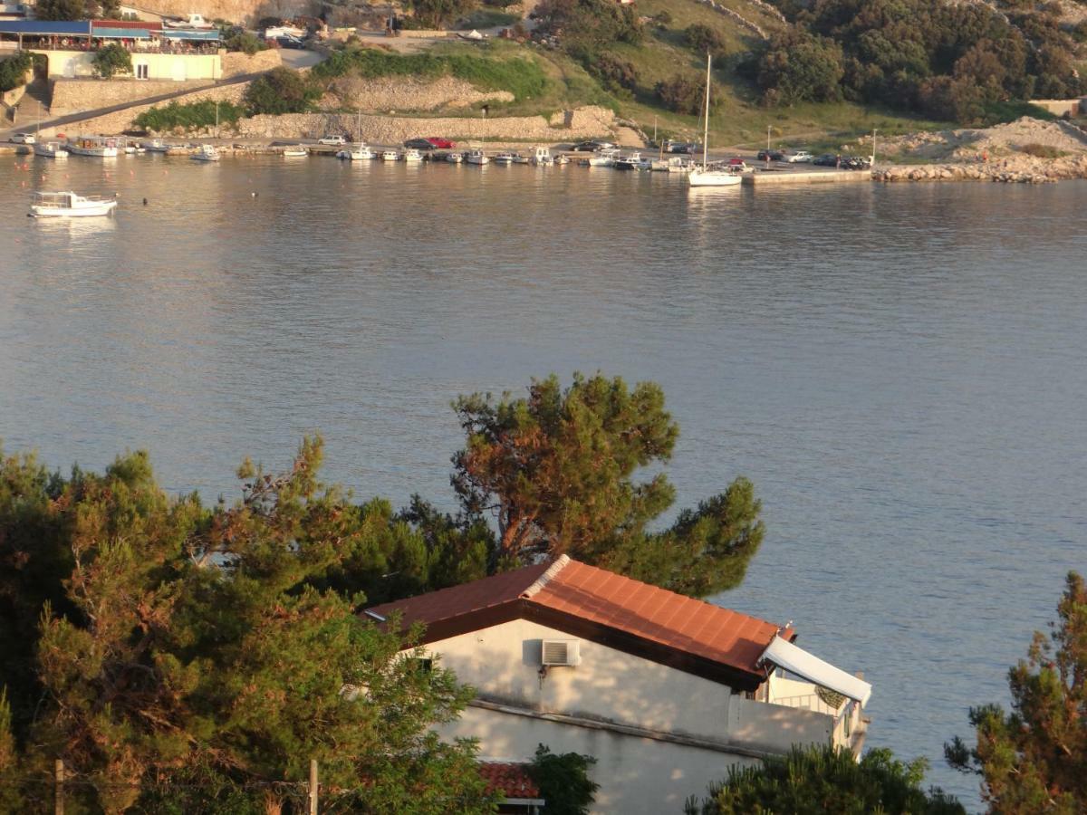 Apartments Bassi Stara Baška المظهر الخارجي الصورة