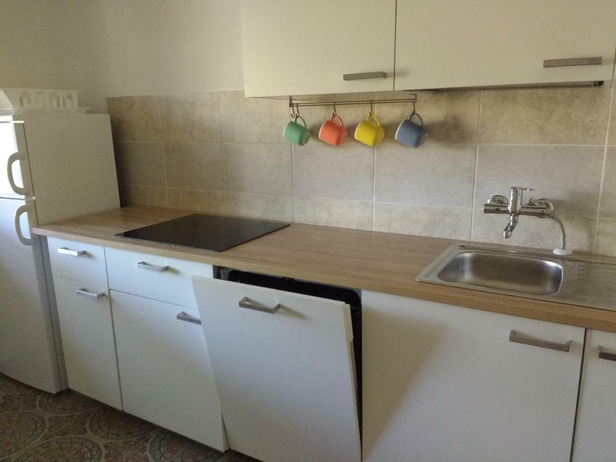 Apartments Bassi Stara Baška المظهر الخارجي الصورة